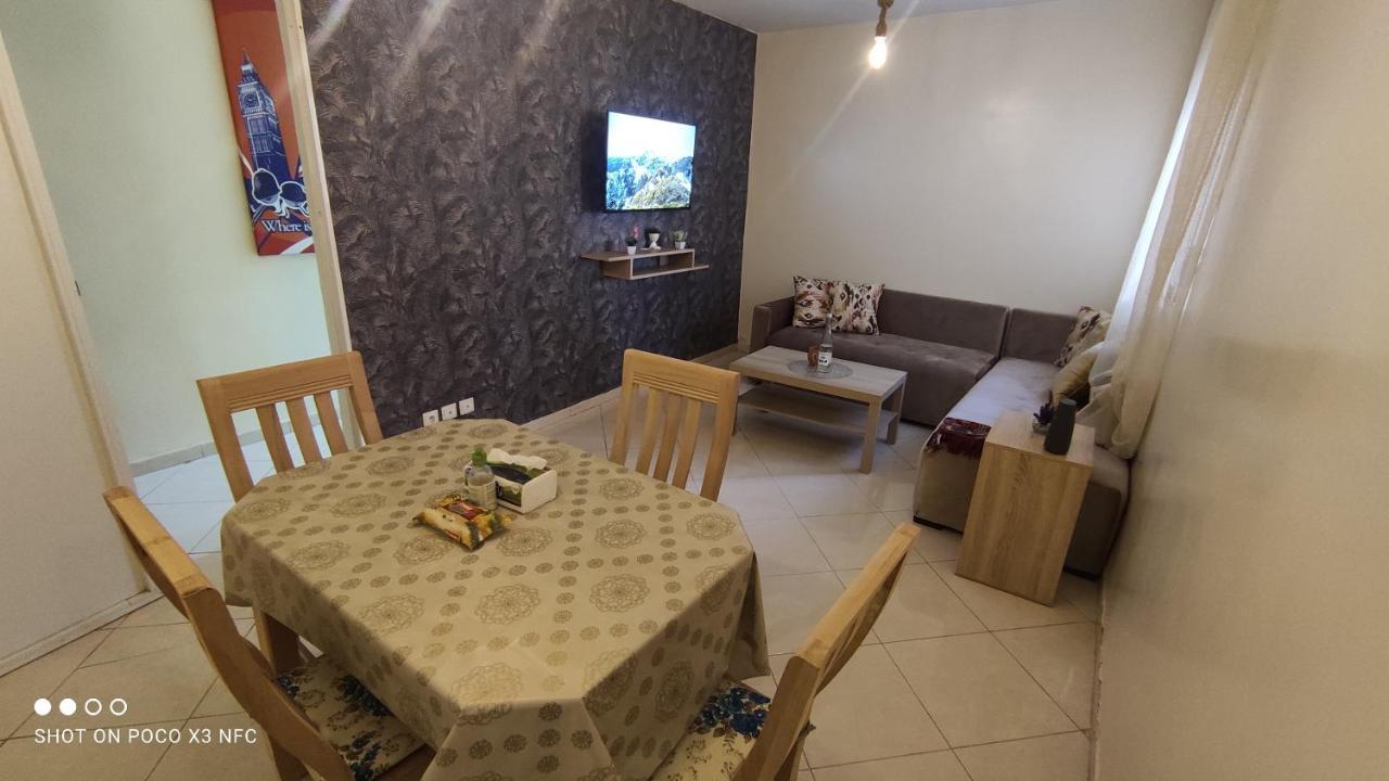 公寓 Beautiful Ground-floor With Portable Air Conditioning, Parking, And Free Wi-fi