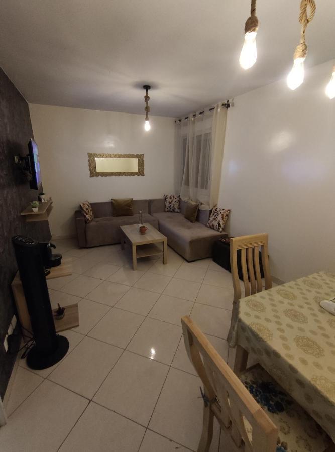 Beautiful Ground-floor With Portable Air Conditioning, Parking, And Free Wi-fi * Casablanca