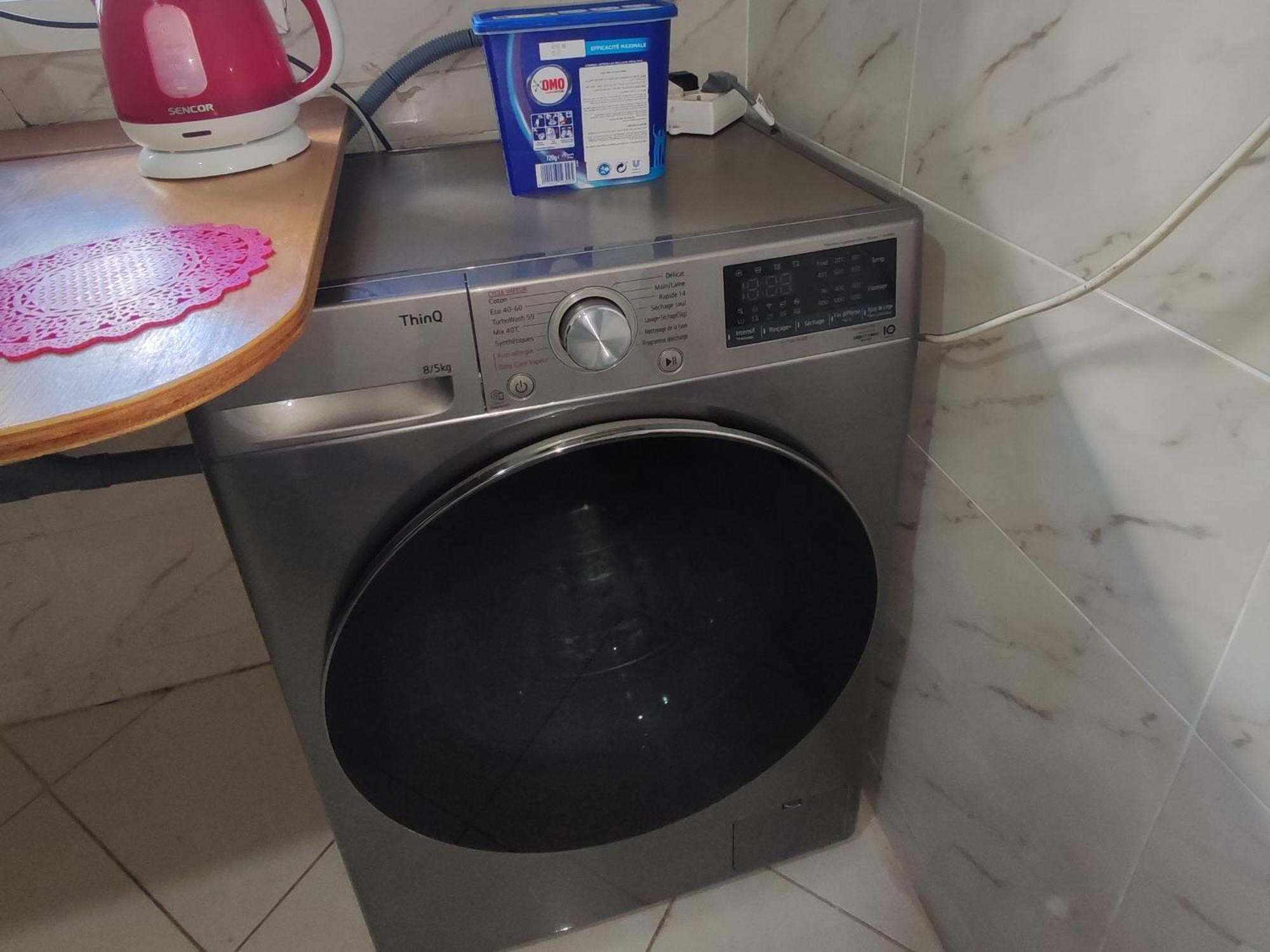 Beautiful Ground-floor With Portable Air Conditioning, Parking, And Free Wi-fi 公寓 卡萨布兰卡