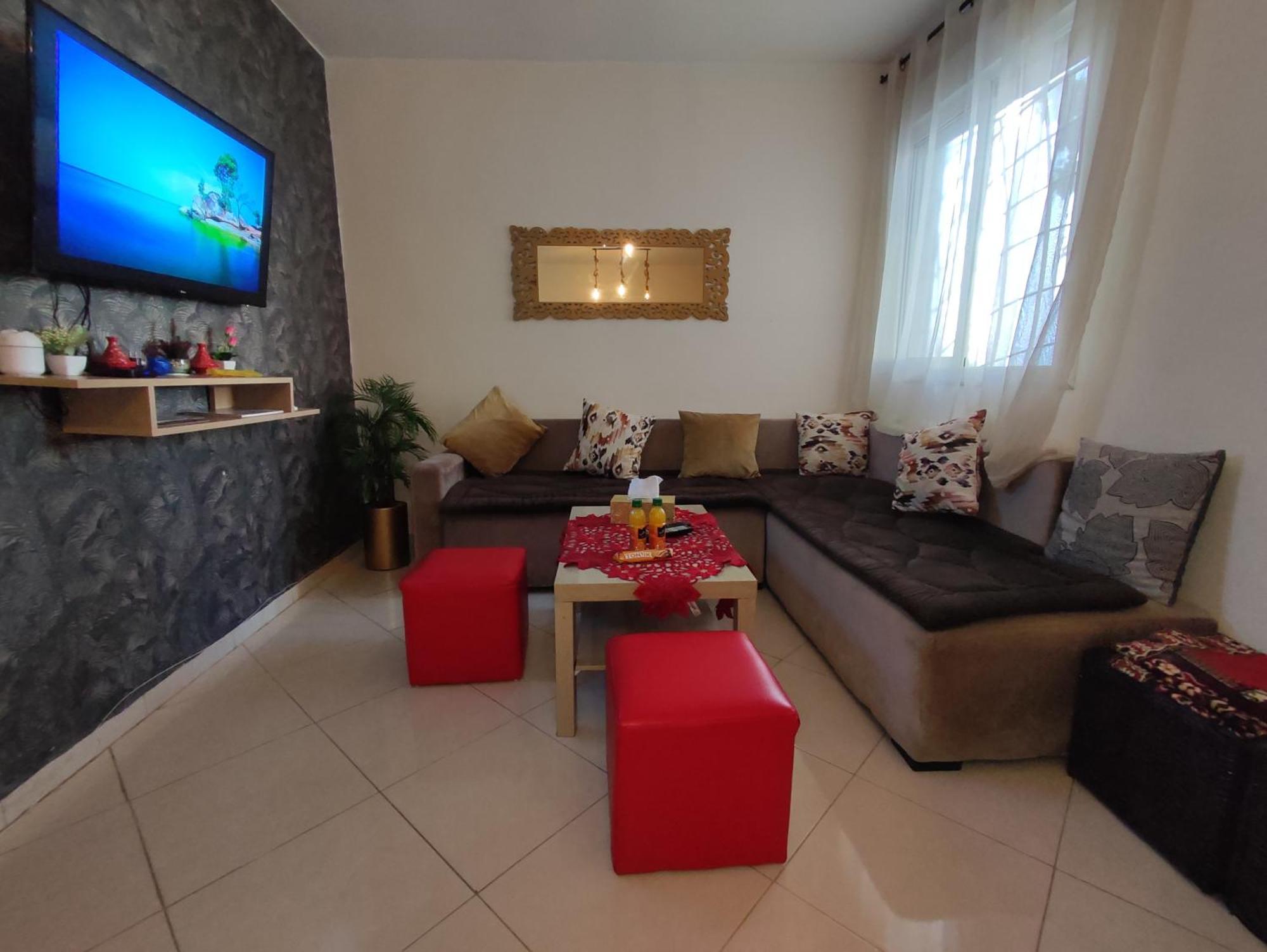 Beautiful Ground-floor With Portable Air Conditioning, Parking, And Free Wi-fi 公寓 卡萨布兰卡